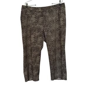 Weekends By Chico's Size 2.5 Leopard Animal Print Crop Pants Lightweight Weekend